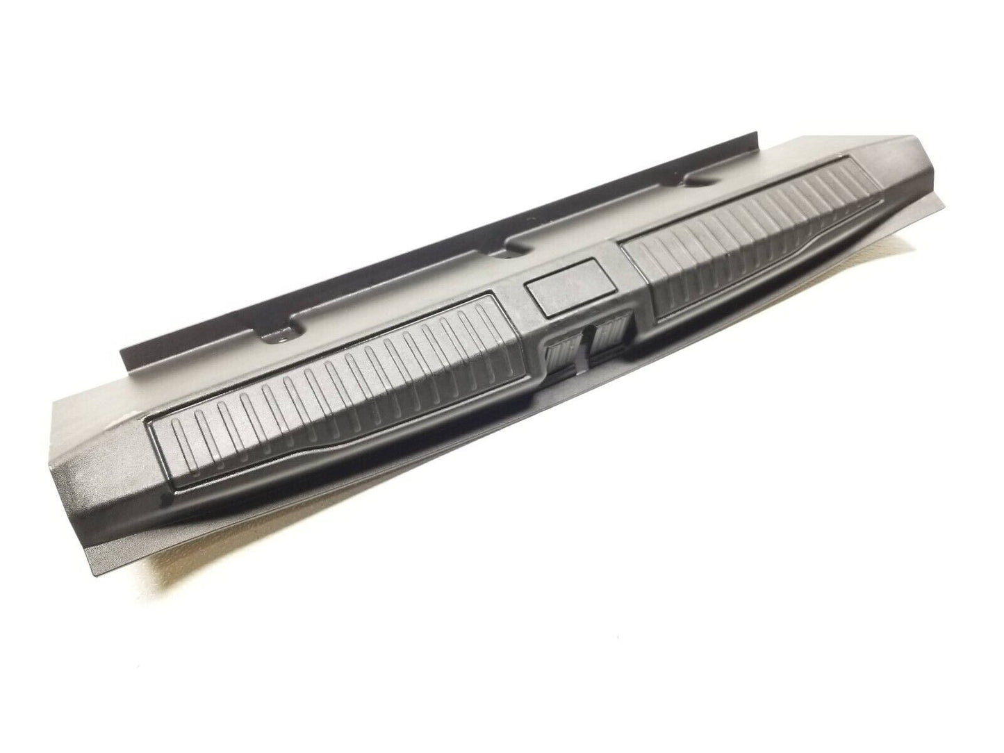 17 18 19 Alfa Romeo Giulia Rear Trunk Sill Scuff Plate Trim Cover 156107229 OEM