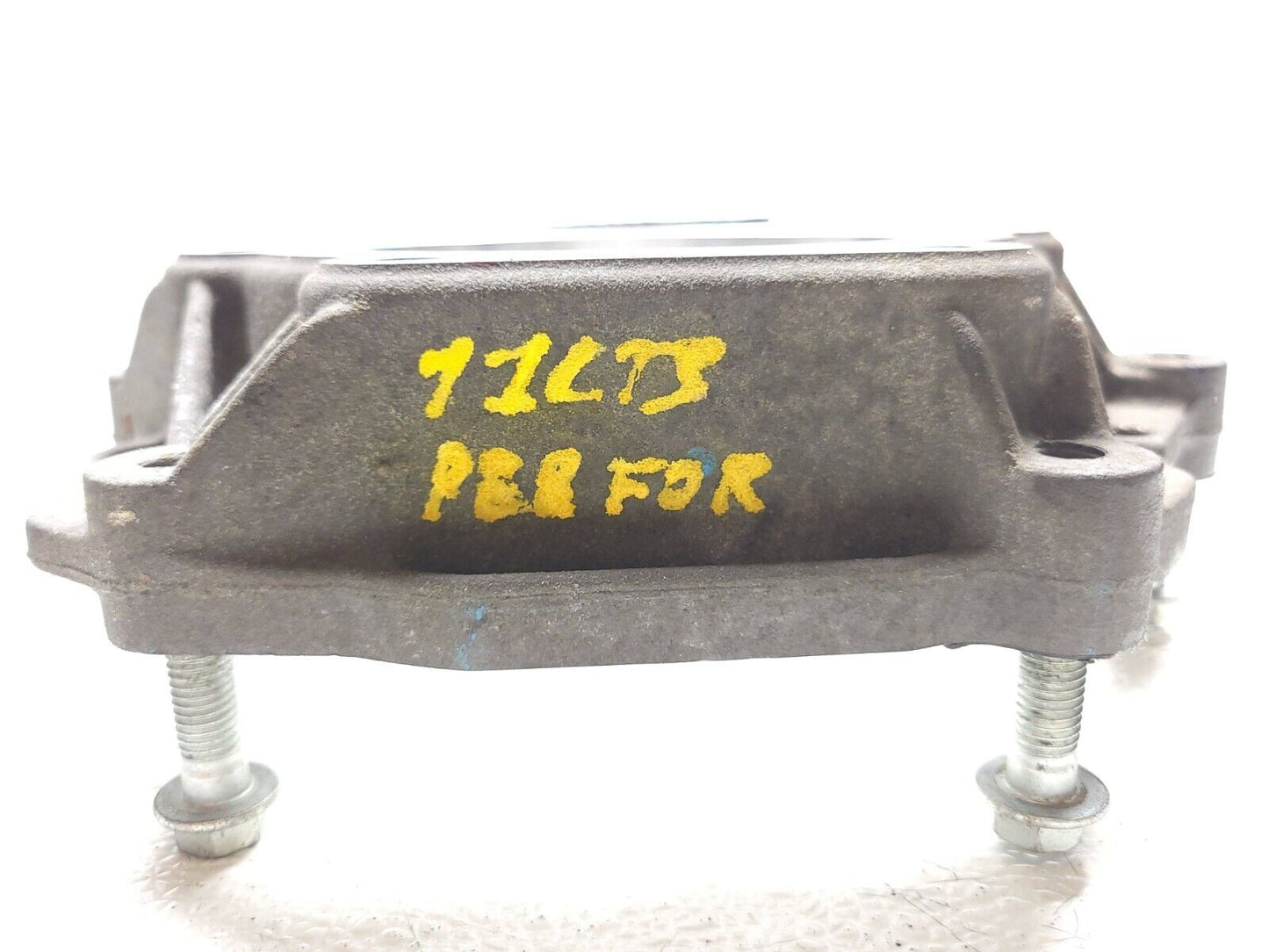 2011 Cadillac CTS 3.6l AWD Transmission Rear Housing Case Adapter OEM