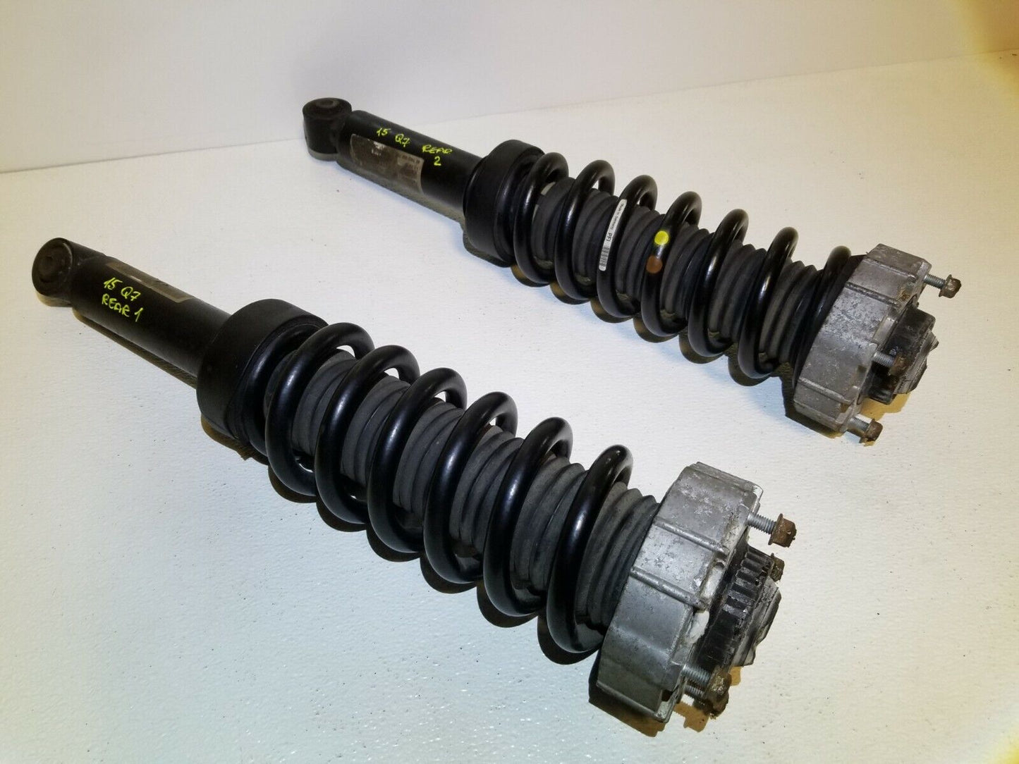 13 14 15  Audi Q7 3.0l Rear Shock Strut Absorber Pair OEM 87k Miles