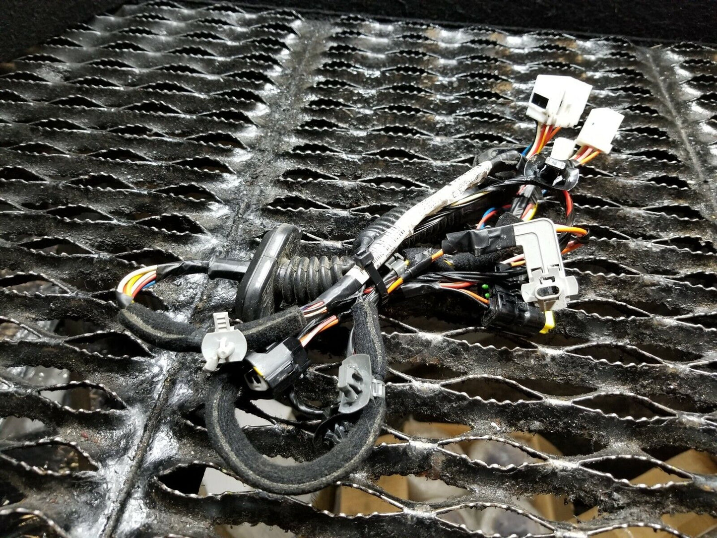 11 12 13 Kia Soul Rear Left Driver Side Door Wire Wiring Harness OEM