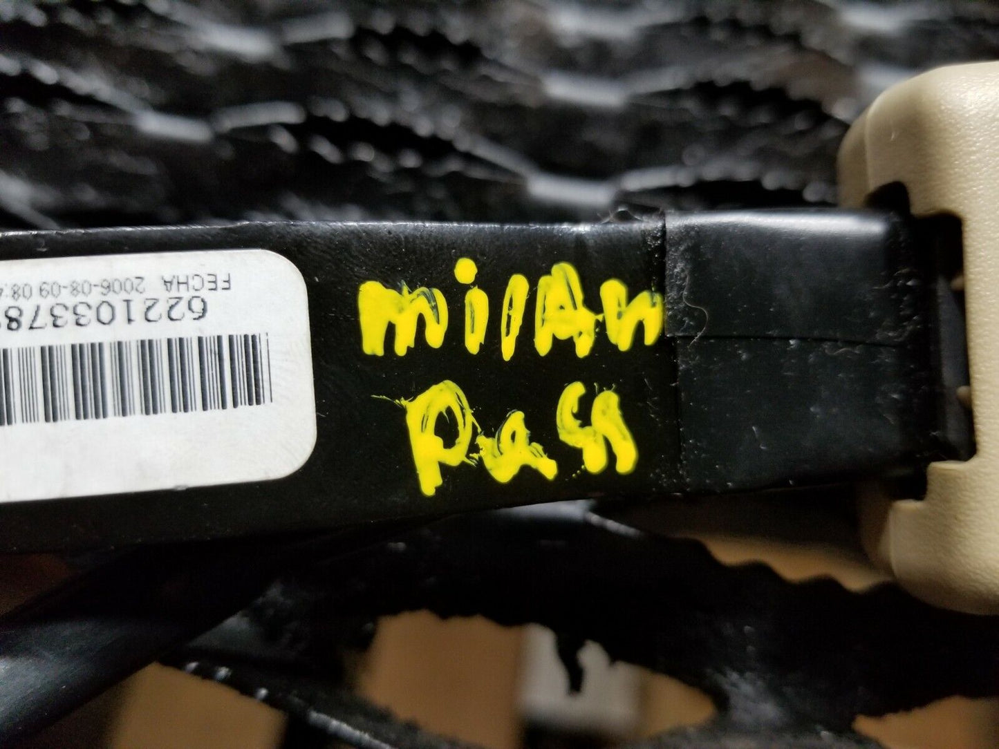 06 07 08 09 Mercury Milan Front Passenger Seat Belt Buckle OEM