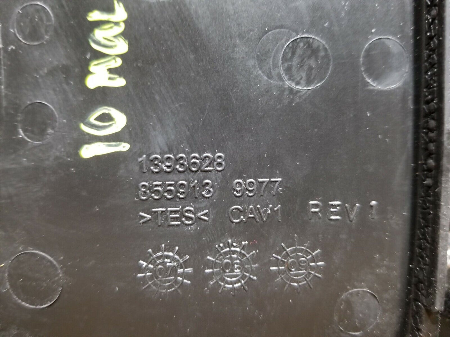 08 09 10 11 12 Chevy Malibu Console Rubber Tray OEM