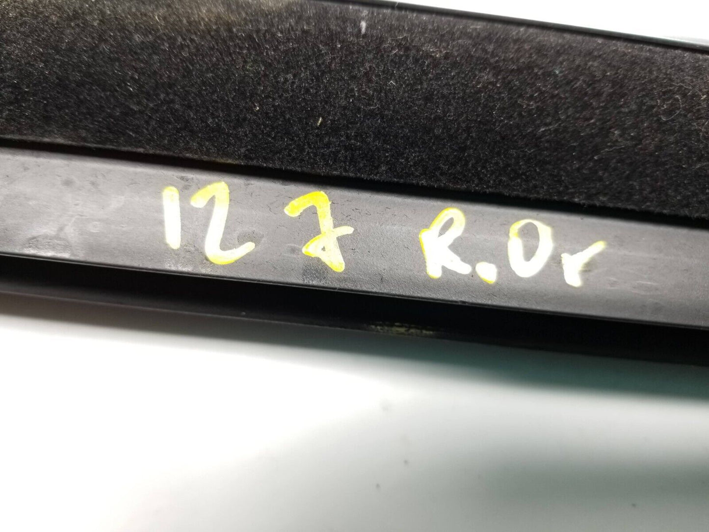 09 10 11 12 BMW 750li Rear Left Dr Side Door Window Inner Weatherstrip Seal OEM