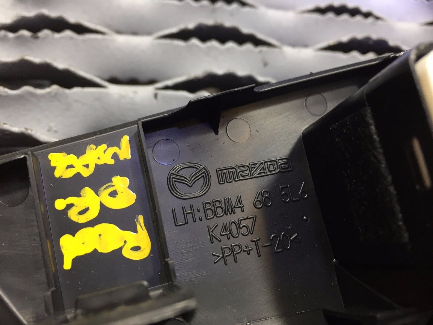09-13 Mazda 3 Rear Lh Driver Side Door Switch Bbm2 66370 OEM