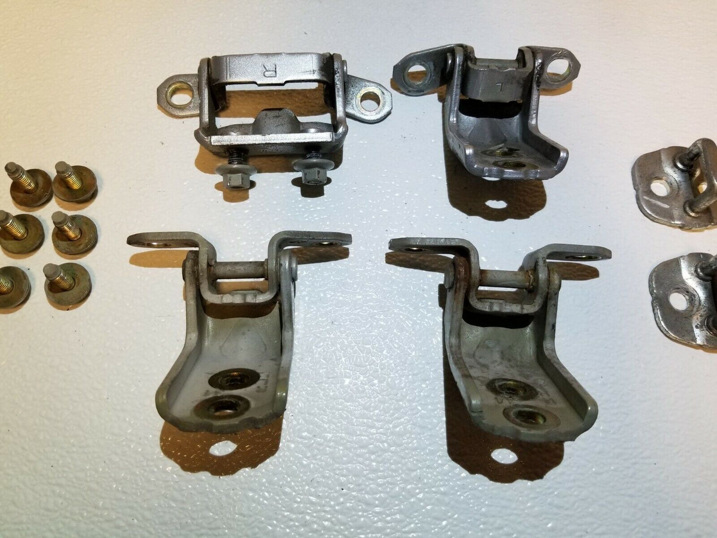 04 05 06 07 08 Nissan Maxima Right Passenger Side Door Hinge OEM