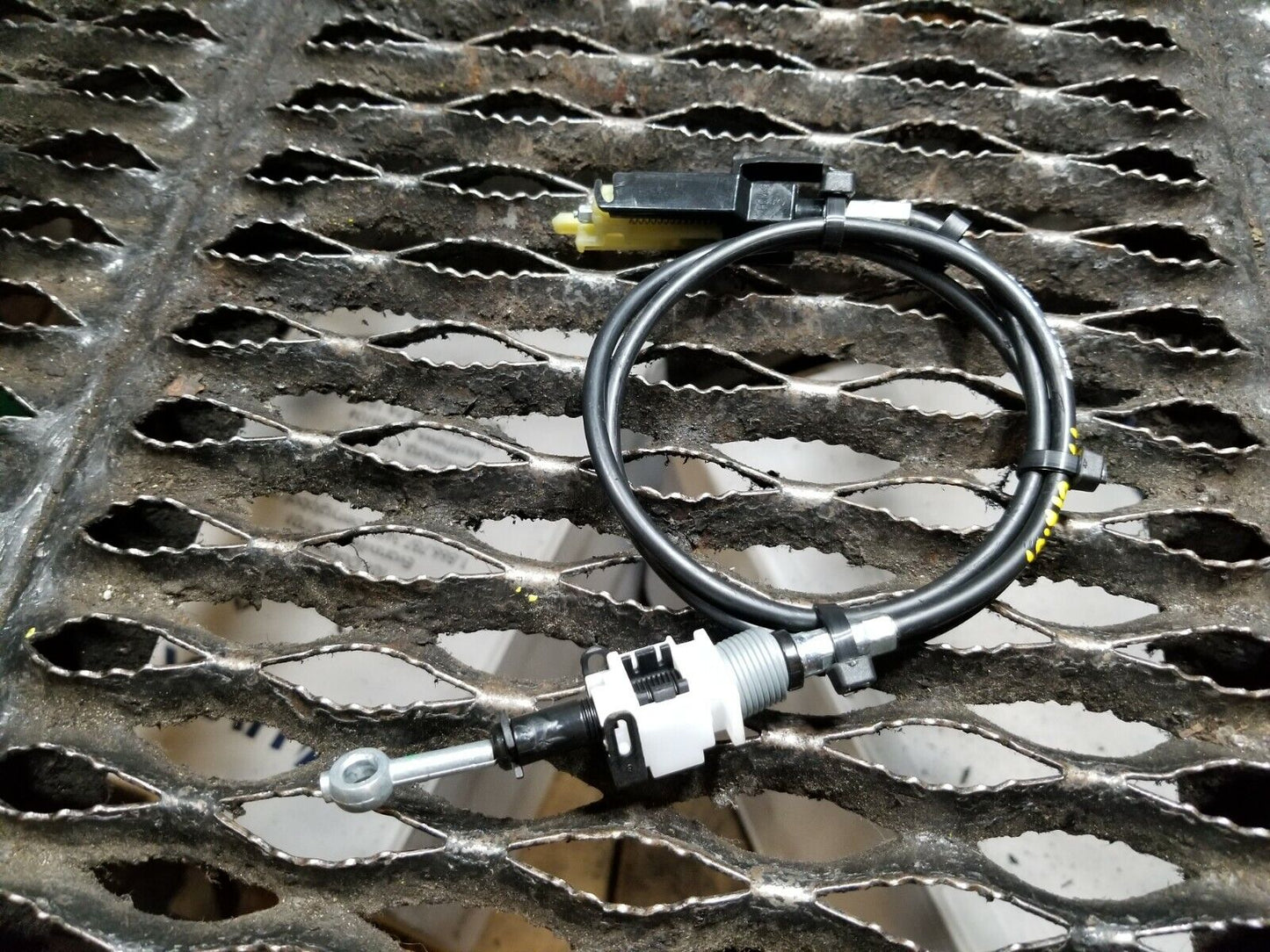 12 13 14 15 16 Jeep Patriot Steering Column To Gear Shifter Cable OEM 54k