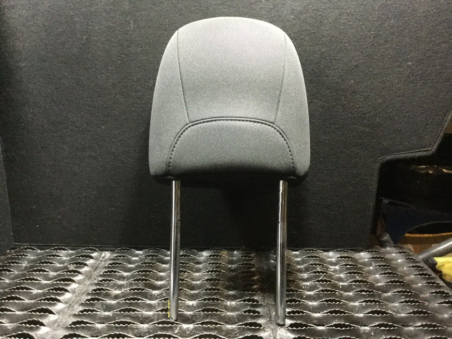 2015 2016 2017 Jeep Renegade Front Left Driver Seat Headrest Head Rest OEM 7k Mi