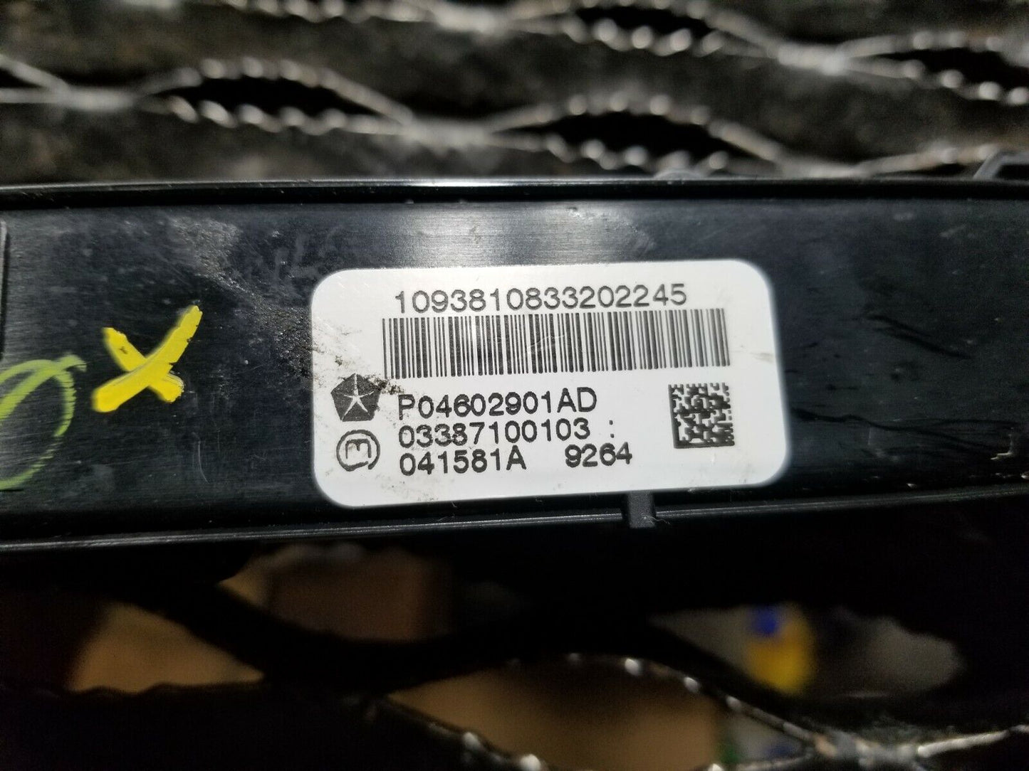 08 09 10 Jeep Grand Cherokee Srt8 Hazard Park Assist Dash Insert Module OEM