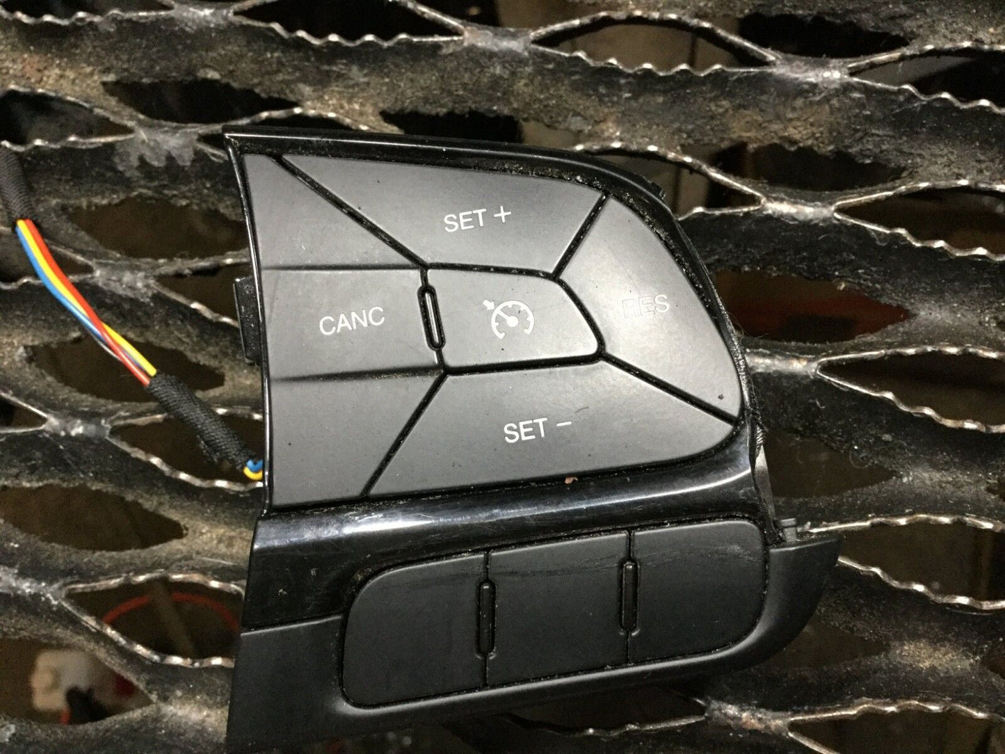 15 16 17 Jeep Renegade Steering Wheel Cruise Switch 735587839 OEM 21k Miles