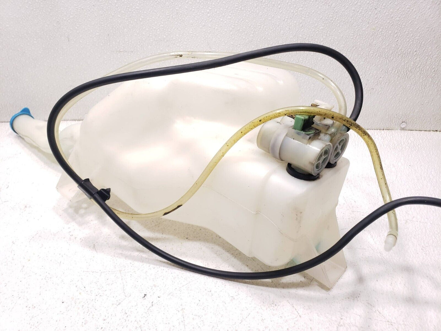 07 - 13 Suzuki Sx4 Windshield Washer Fluid Reservoir Bottle OEM