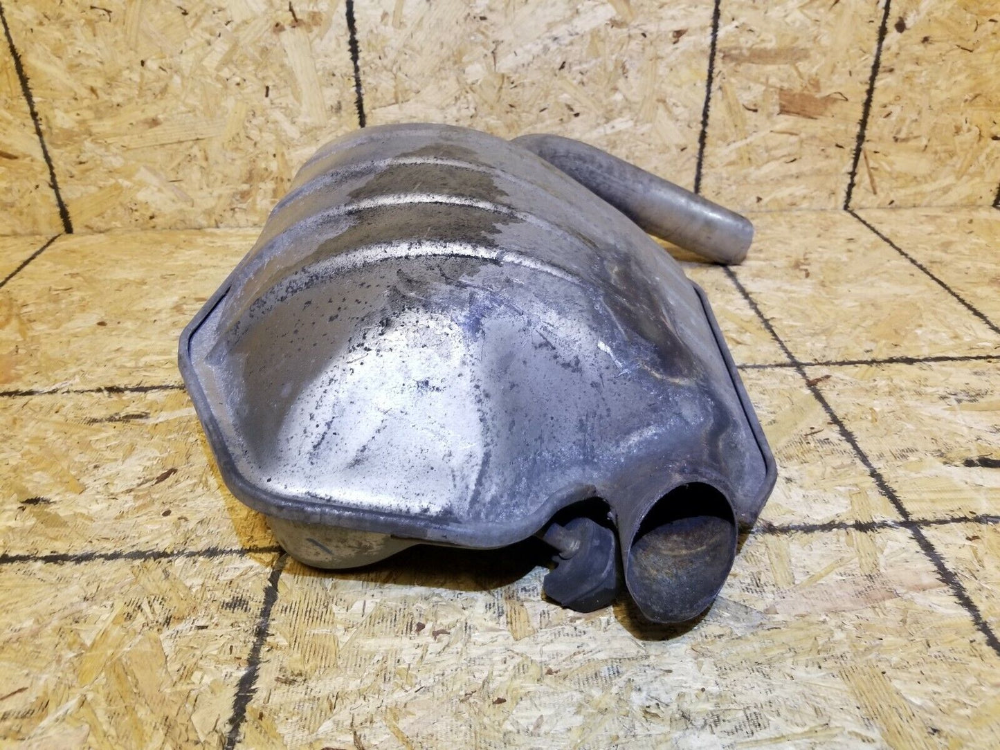 12 13 14 15 16 17 Chrysler 300 3.6l Exhaust Muffler Right Passenger Side OEM 43k