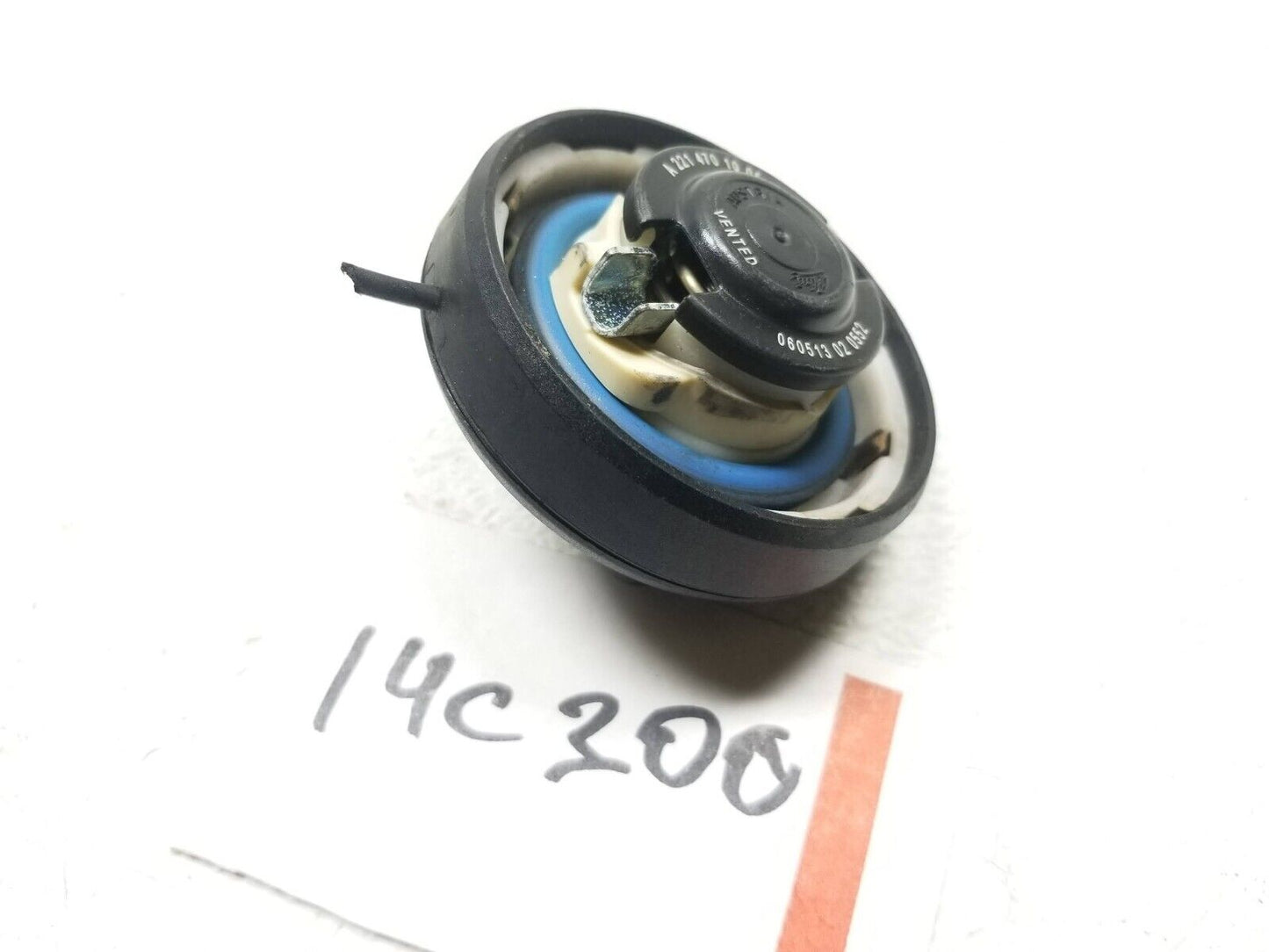 12 13 14 Mercedes-benz C300 Gas Fuel Tank Cap 2214701005 OEM