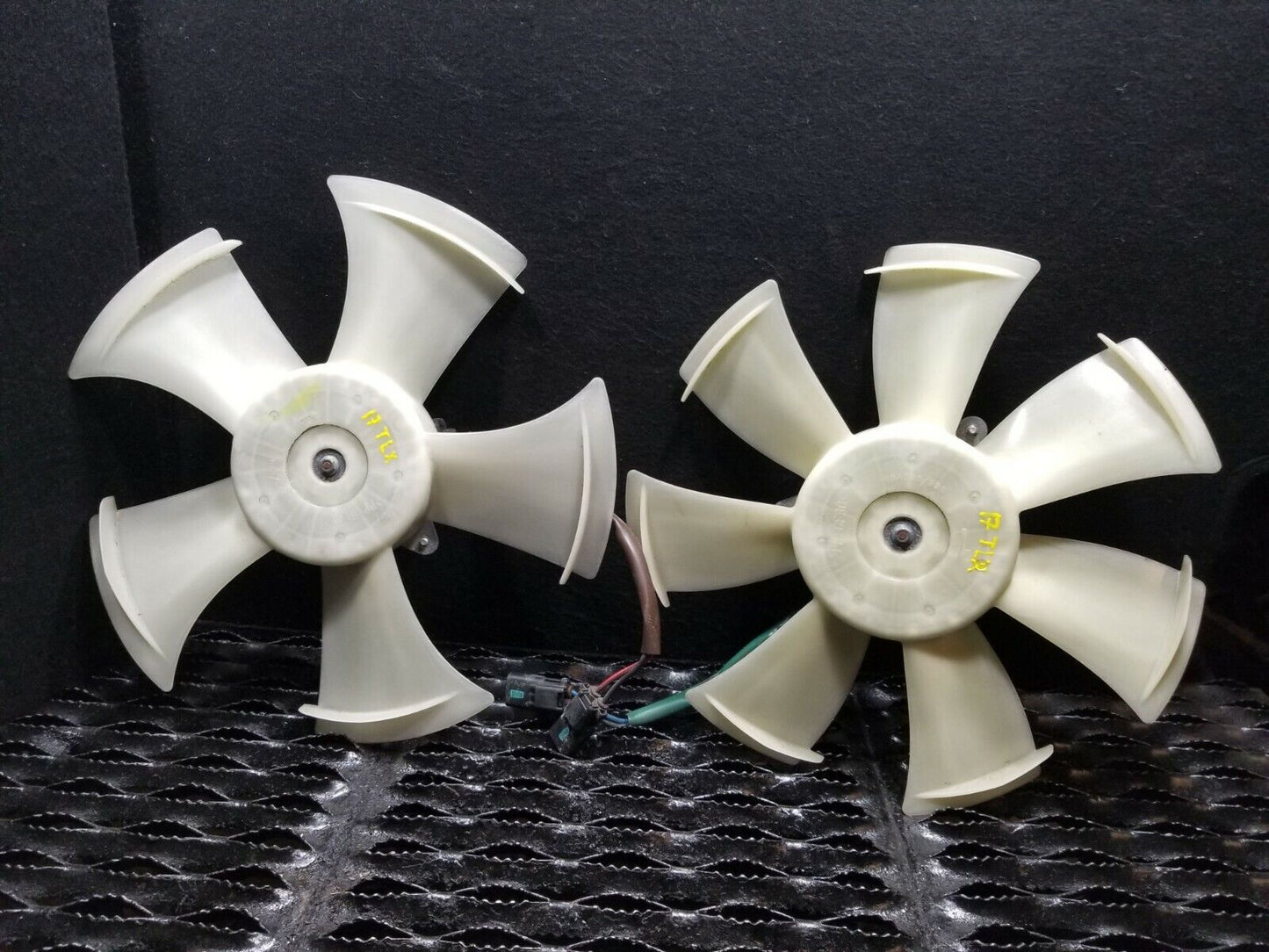 15 16 17 Acura TLX 2.4l Radiator Cooling Fan (pair) OEM