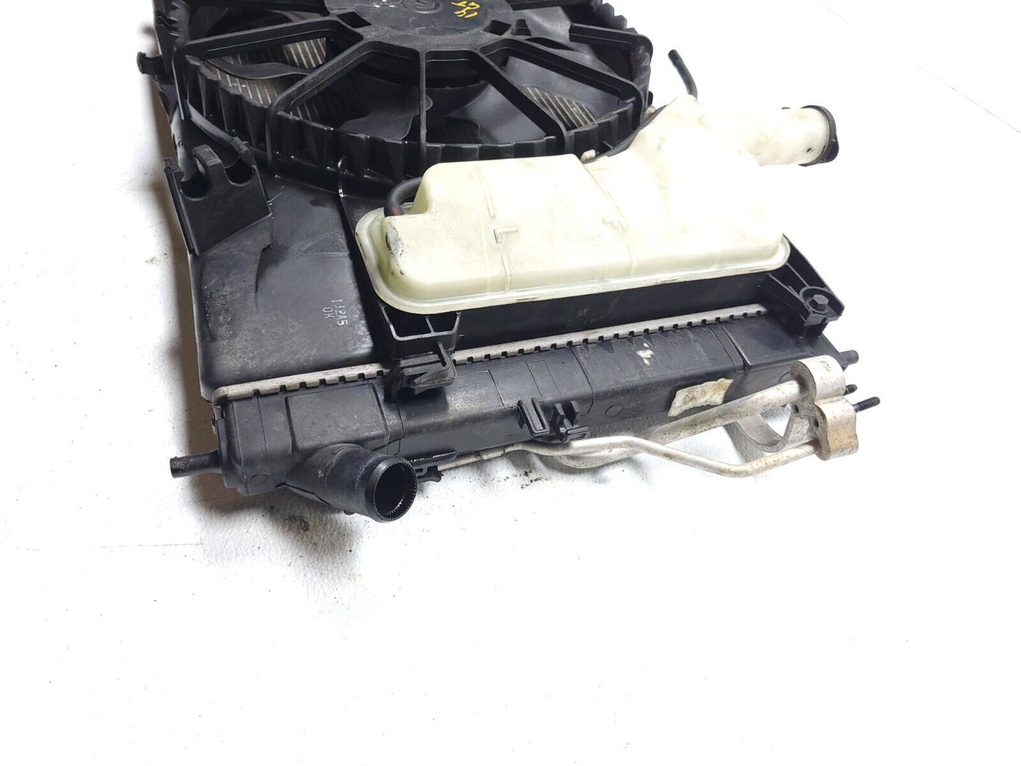 14 15 16 17 Hyundai Elantra Gt Radiator Condenser Fan & Shroud OEM Manual Trans