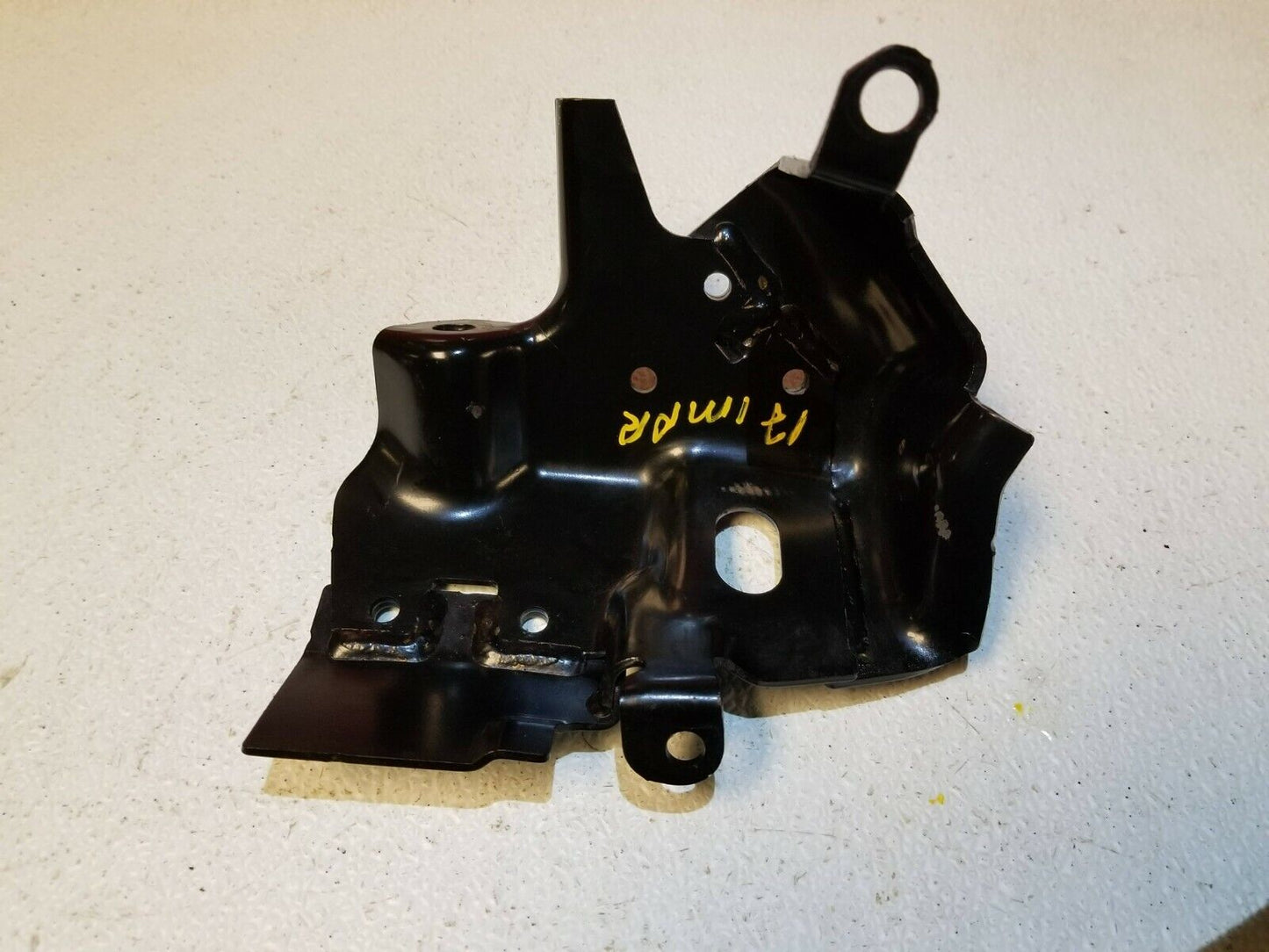 17 18 19 Subaru Impreza 2.0l Fuel Pump Shield OEM 64k