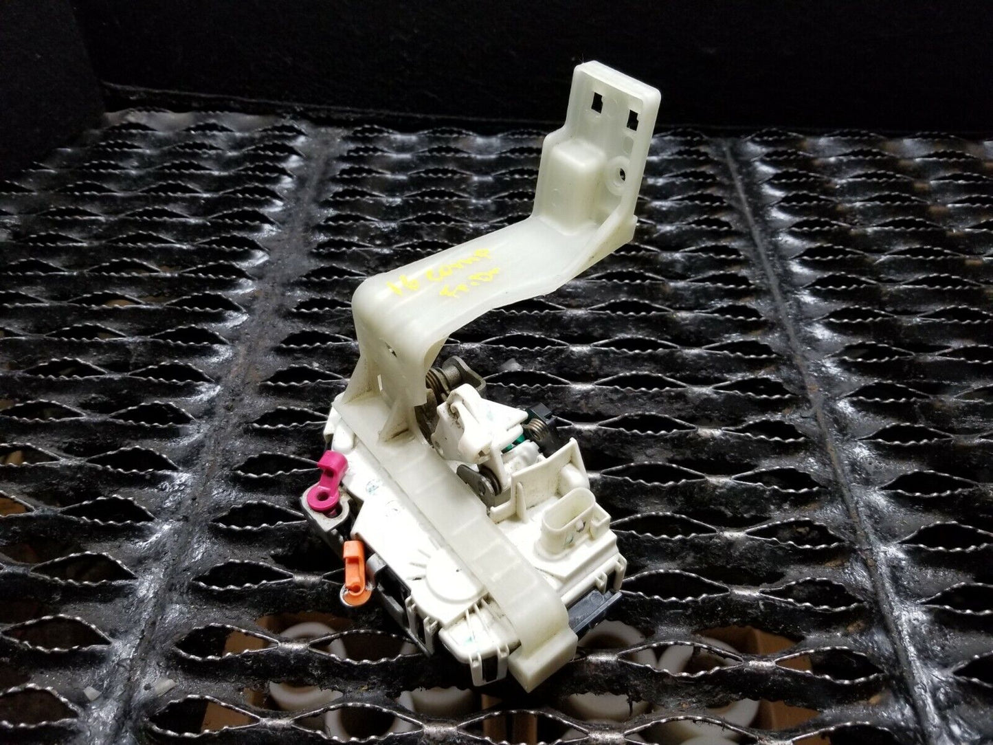 13 14 15 16 Jeep Compass Front Left Driver Door Lock Latch Actuator OEM 30k