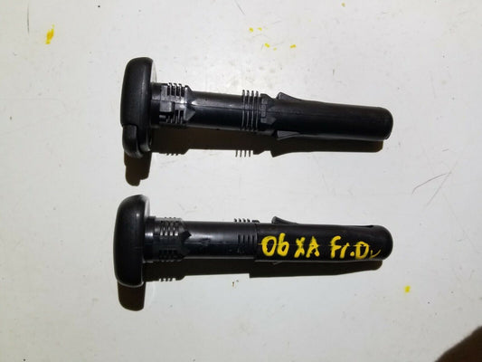 04 05 06 Scion Xa Front Left Driver Seat Headrest Guide Sleeve 2pcs OEM