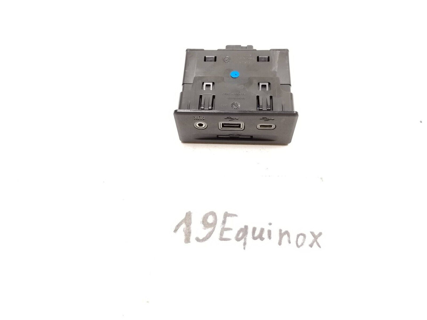 18 19 20 21 Chevrolet Equinox Aux Media Usb Type C Socket Port W/ Navi Sd OEM