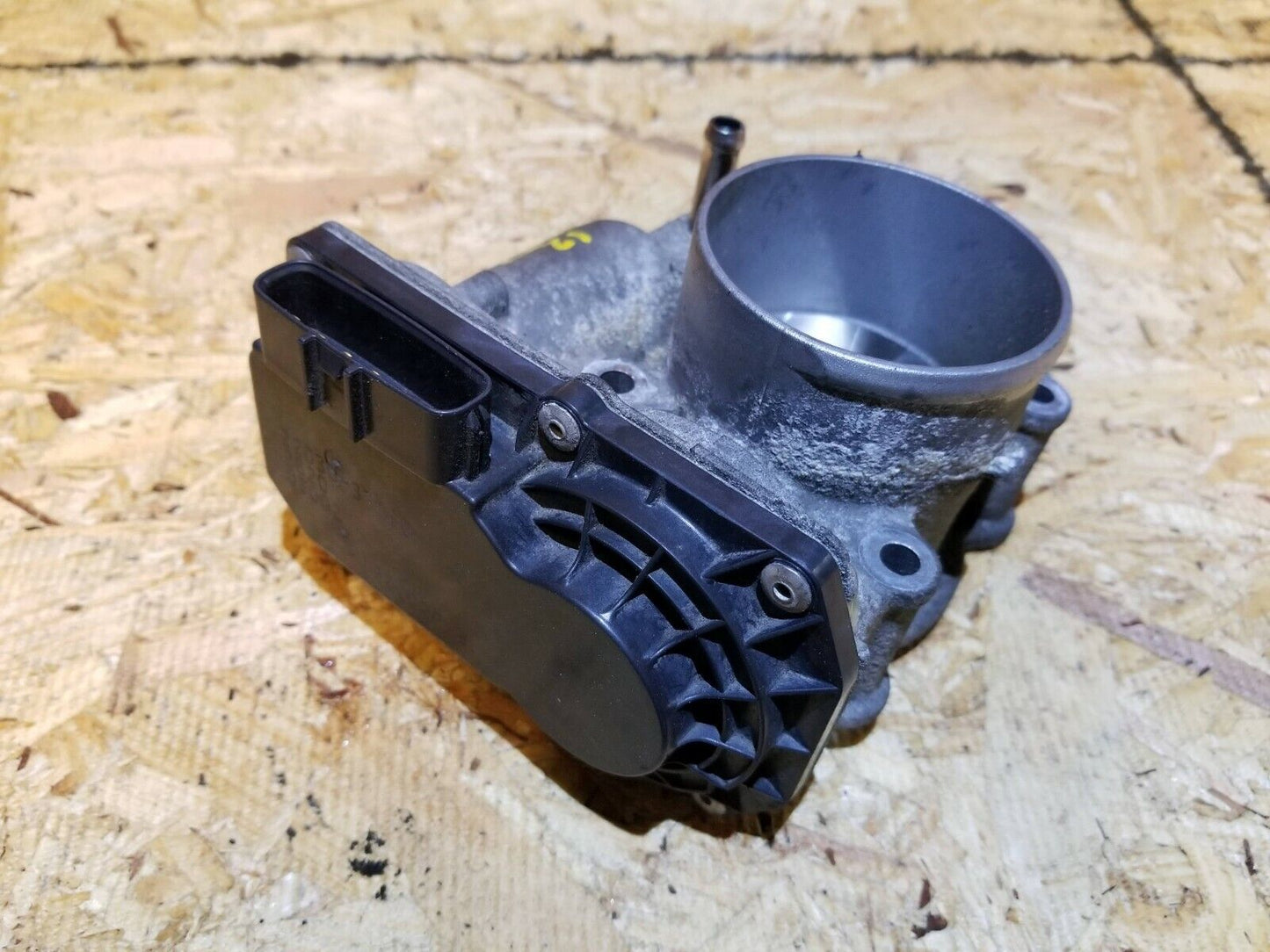11 12 13 14 15 Lexus CT200h Throttle Body Valve OEM
