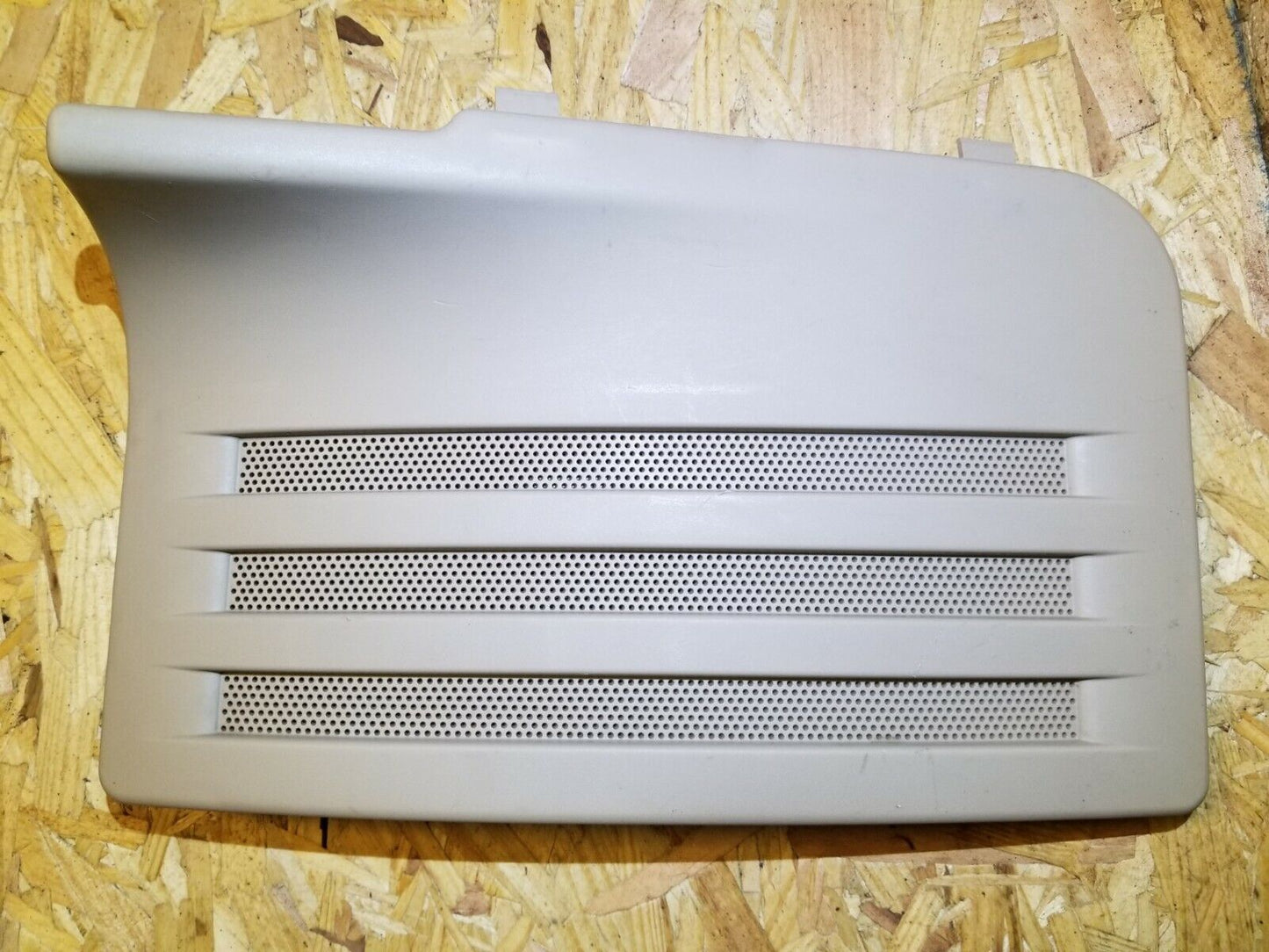 06 07 08 09 Cadillac SRX Rear Trunk Right Pass Side Trim Grille OEM