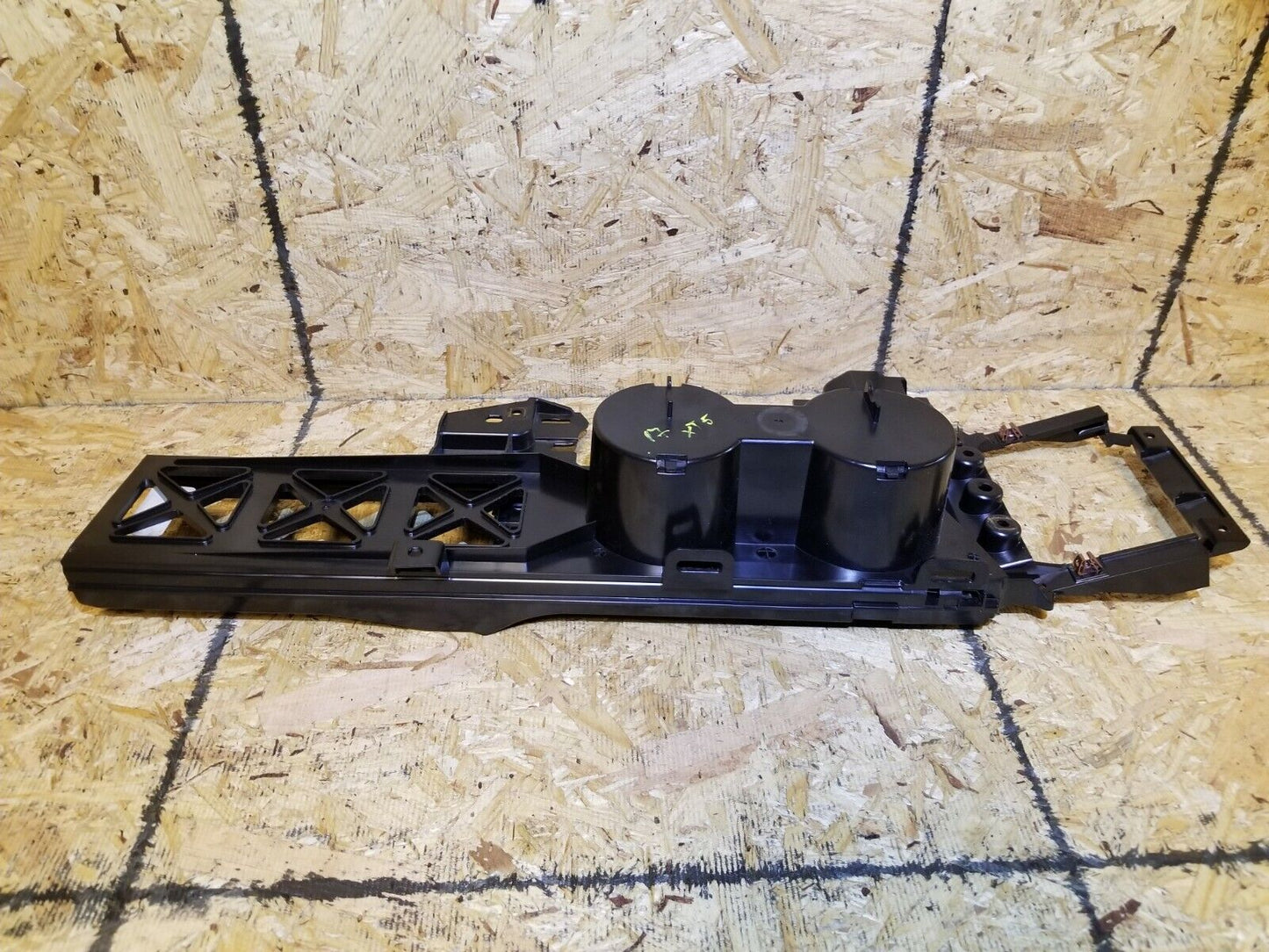17 18 19 20 Cadillac Xt5 Center Console Cup Holder OEM 34k