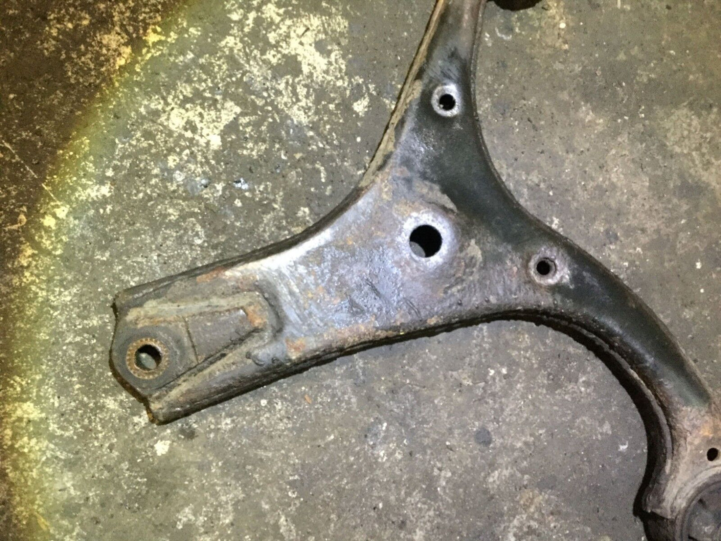 06 07 08 09 10 11 Kia Rio Front Left Driver Lower Control Arm OEM