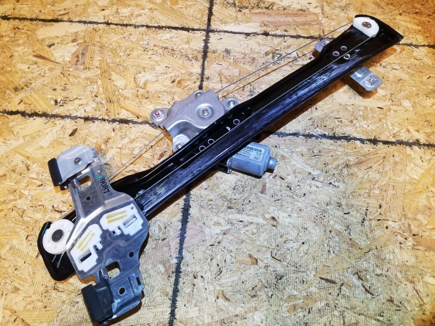 13 14 15 16 Buick Encore Front Right Pass Door Window Regulator Motor OEM 32k Mi