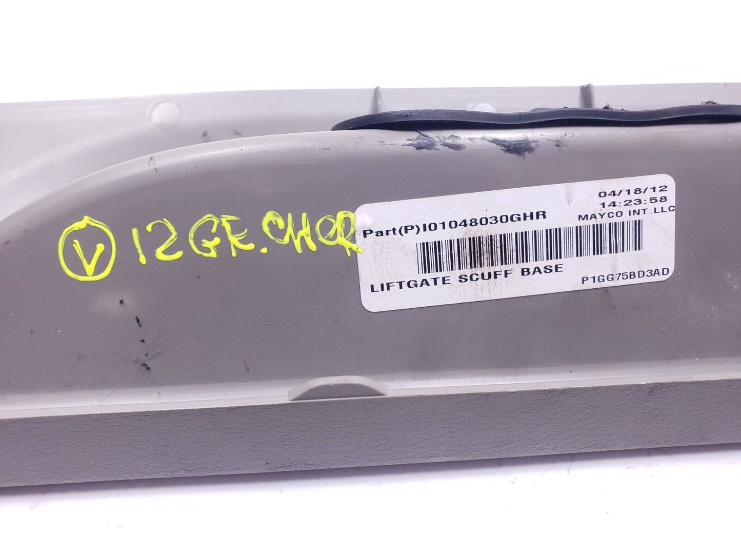 11 12 13 Jeep Grand Cherokee Rear Trunk Sill Scuff Plate Trim Cover Liftgate OEM