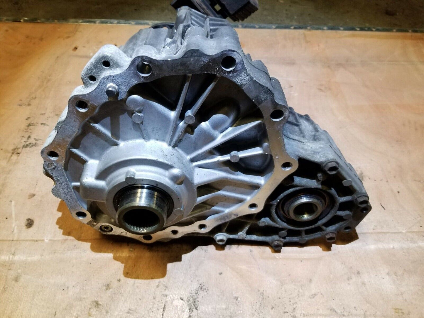 06 07 08 Infiniti Fx35 Transfer Case OEM