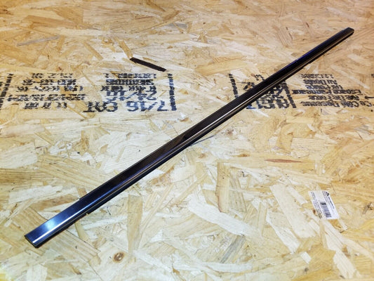 2014 2015 Infiniti Q40 Rear Right Pass Side Door Window Belt Seal Molding OEM