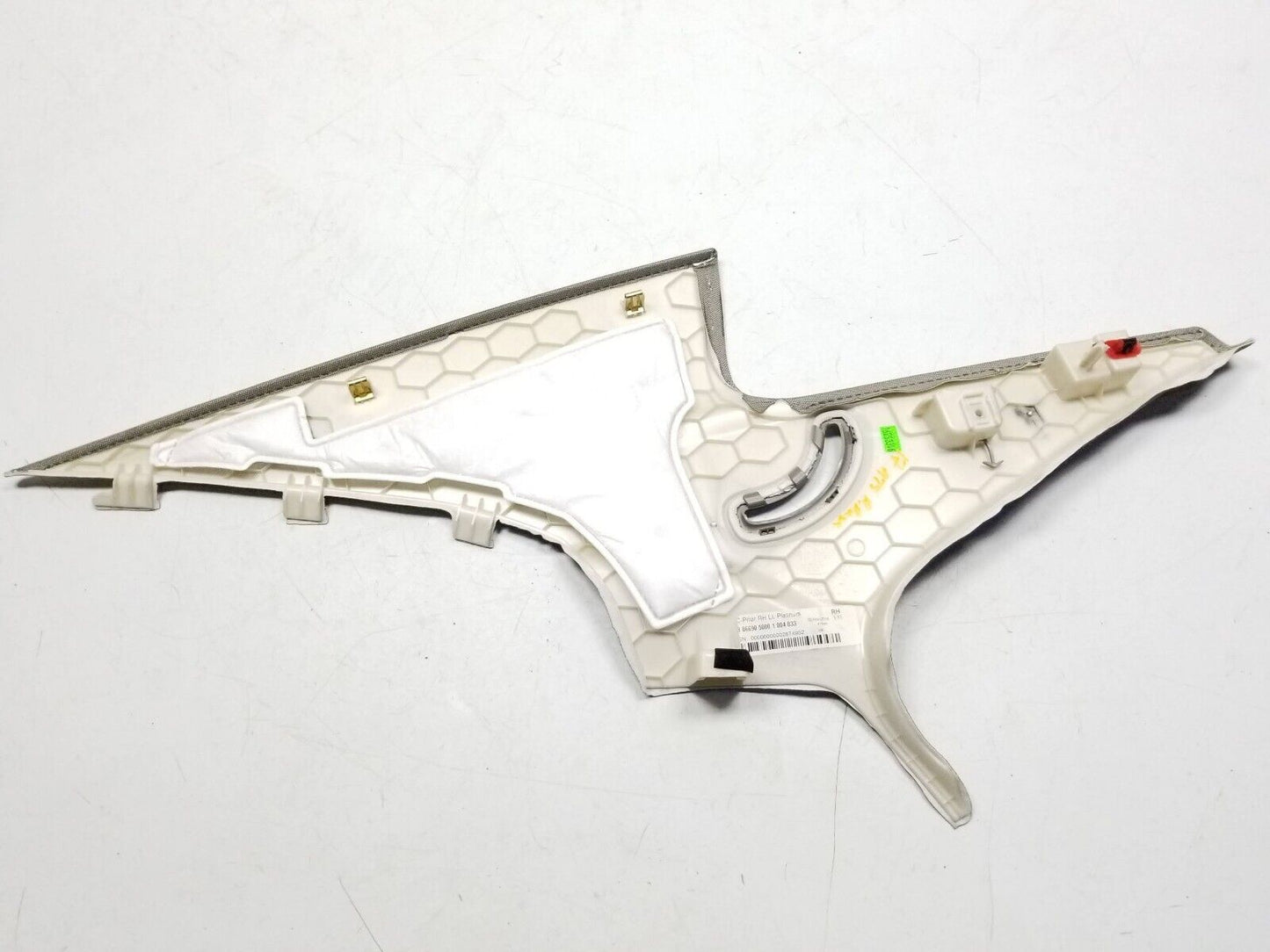 2013 - 2018 Cadillac Ats Rear C Pillar Trim Cover Passenger Side Right OEM