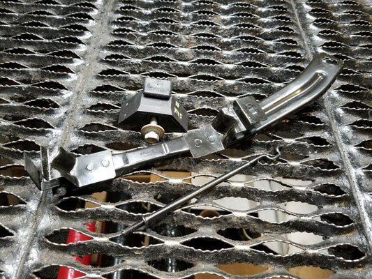 17 18 19 20 Cadillac Xt5 Battery Tray  OEM