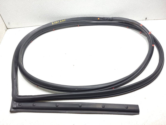 14 15 16 Hyundai Elantra Door Weatherstrip Seal Rear Right Pass Side OEM Sedan