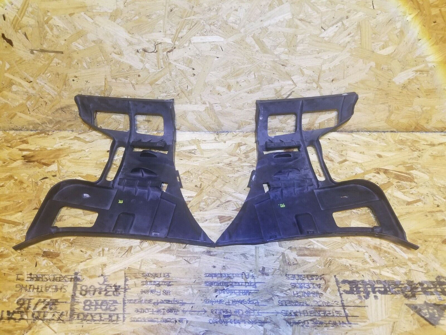 03 05 07 08 09 Mercedes Clk320 Clk350 Clk500 Rear Bumper Frame Bracket /pair OEM