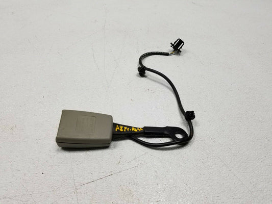 04 05 06 07 Audi A8 Front Right Passenger Seat Belt Buckle OEM