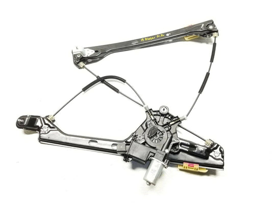 19 20 Chevrolet Blazer Front Left Driver Door Window Regulator Motor OEM 11k Mi