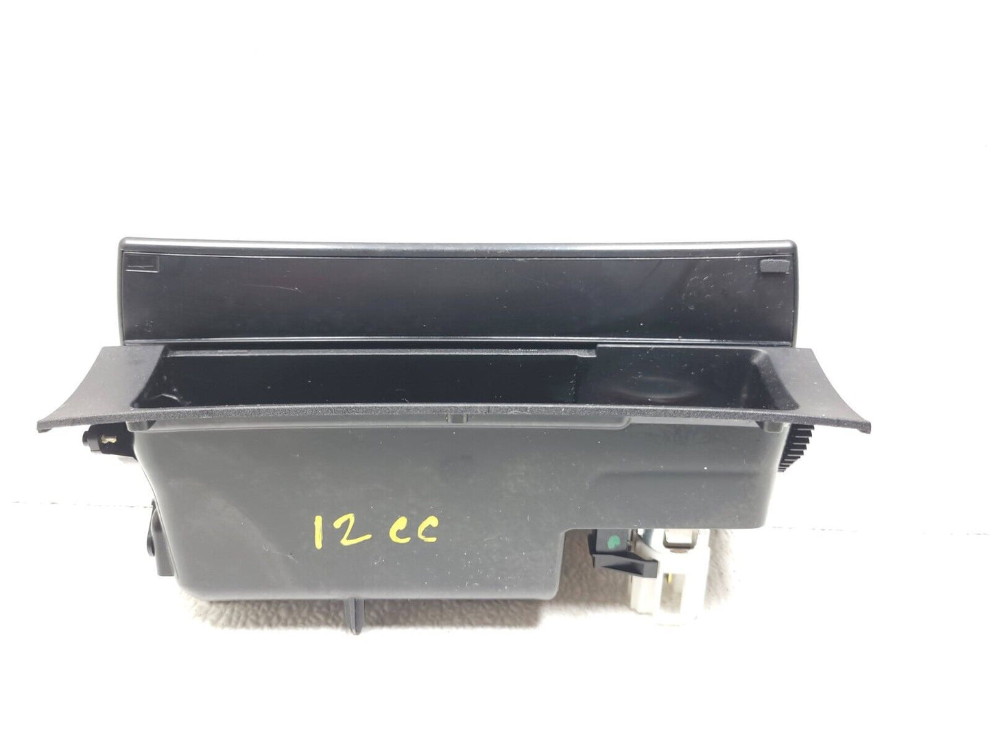 09 10 11 12 Volkswagen Cc Center Console Ashtray OEM