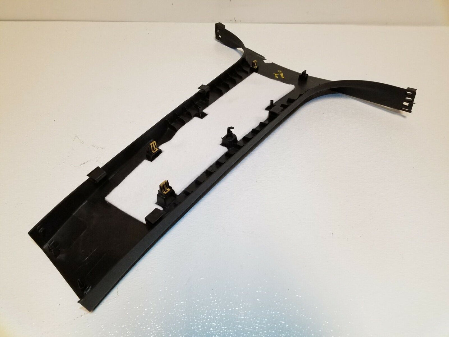 13 14 15 16 Ford Escape Center Passenger Side B Pillar Lower Trim Panel OEM 83k