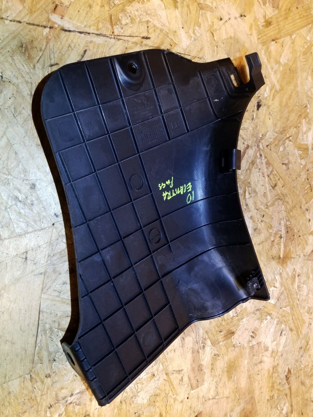 2007 - 2010 Hyundai Elantra Front Kick Panel Trim Passenger Side Right OEM