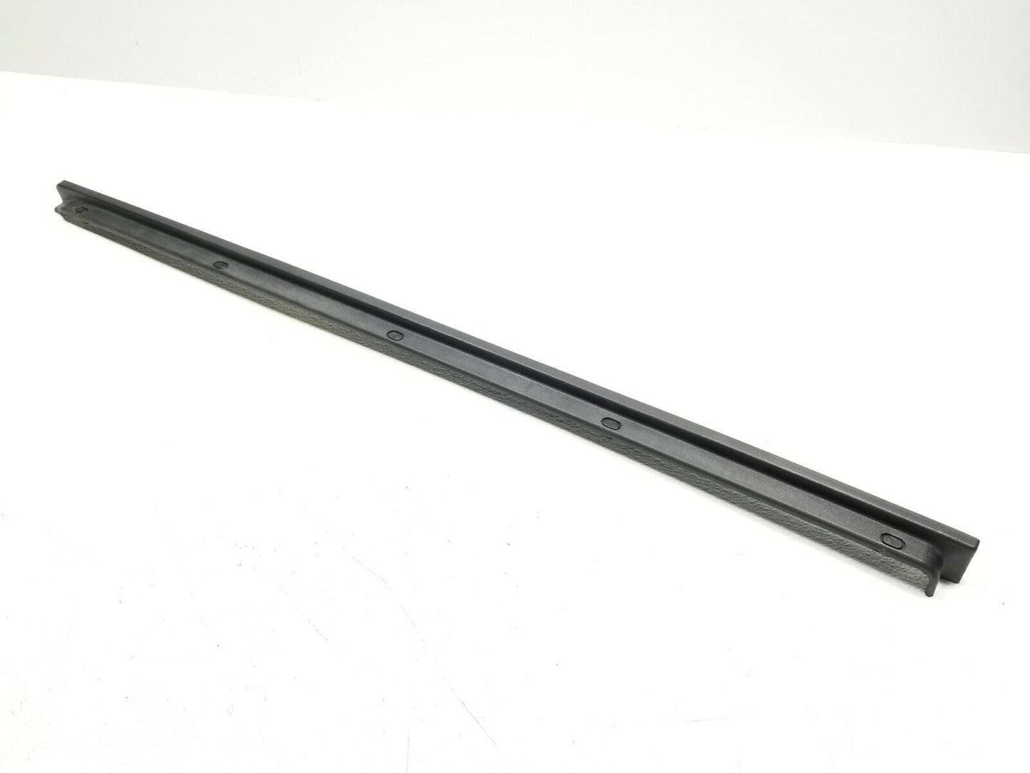 08 09 10 11 Saab 93 9-3 Front Left Driver Door Lower Sill Molding Trim OEM
