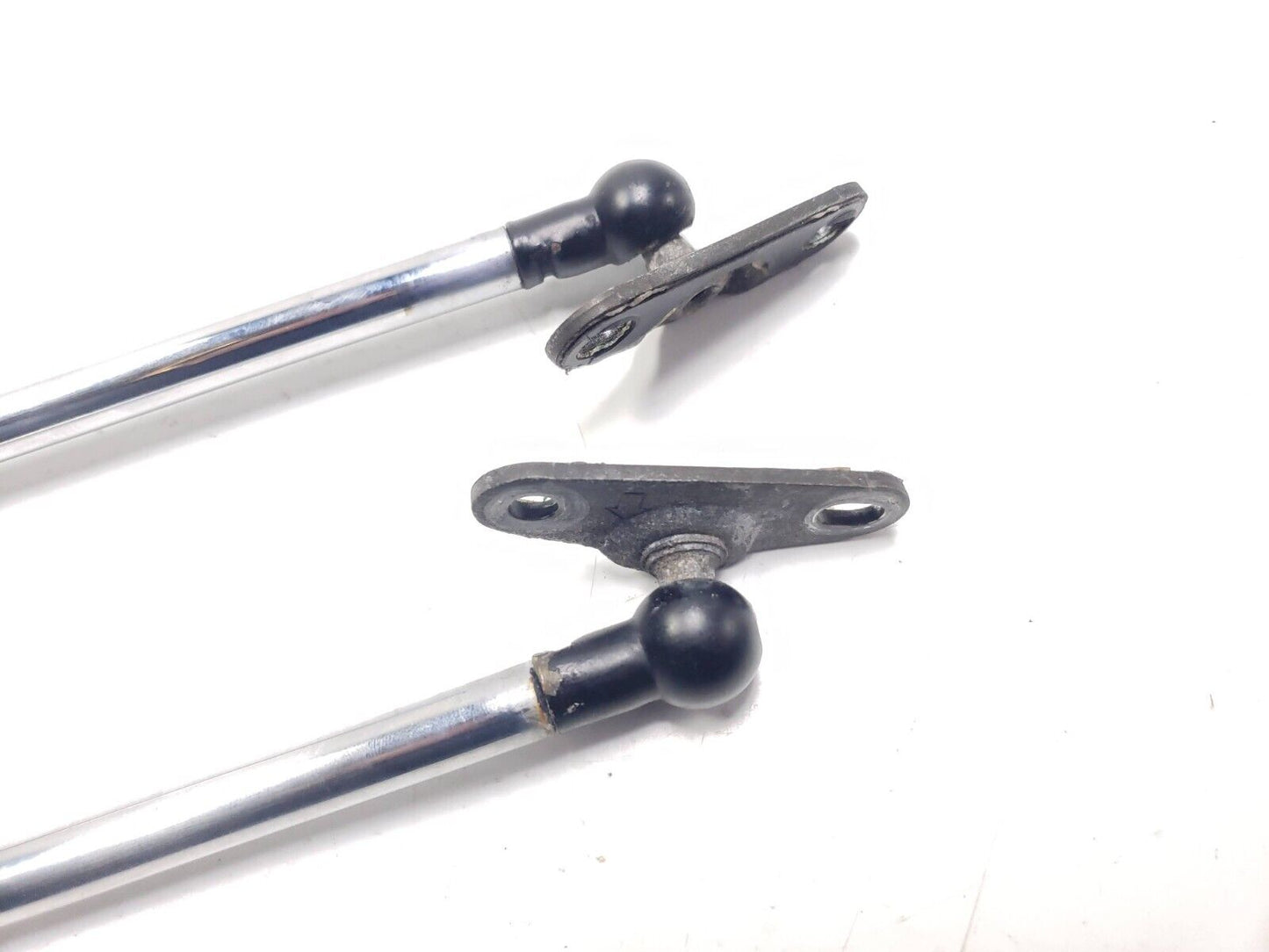 1999 - 2004 Nissan Pathfinder Rear Tailgate Shock Strut Support Pair OEM