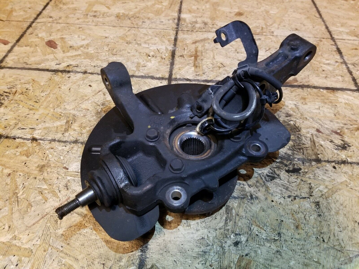 11 12 13 14 Chrysler 200 Cabrio Front Left Driver Side Spindle Knuckle OEM