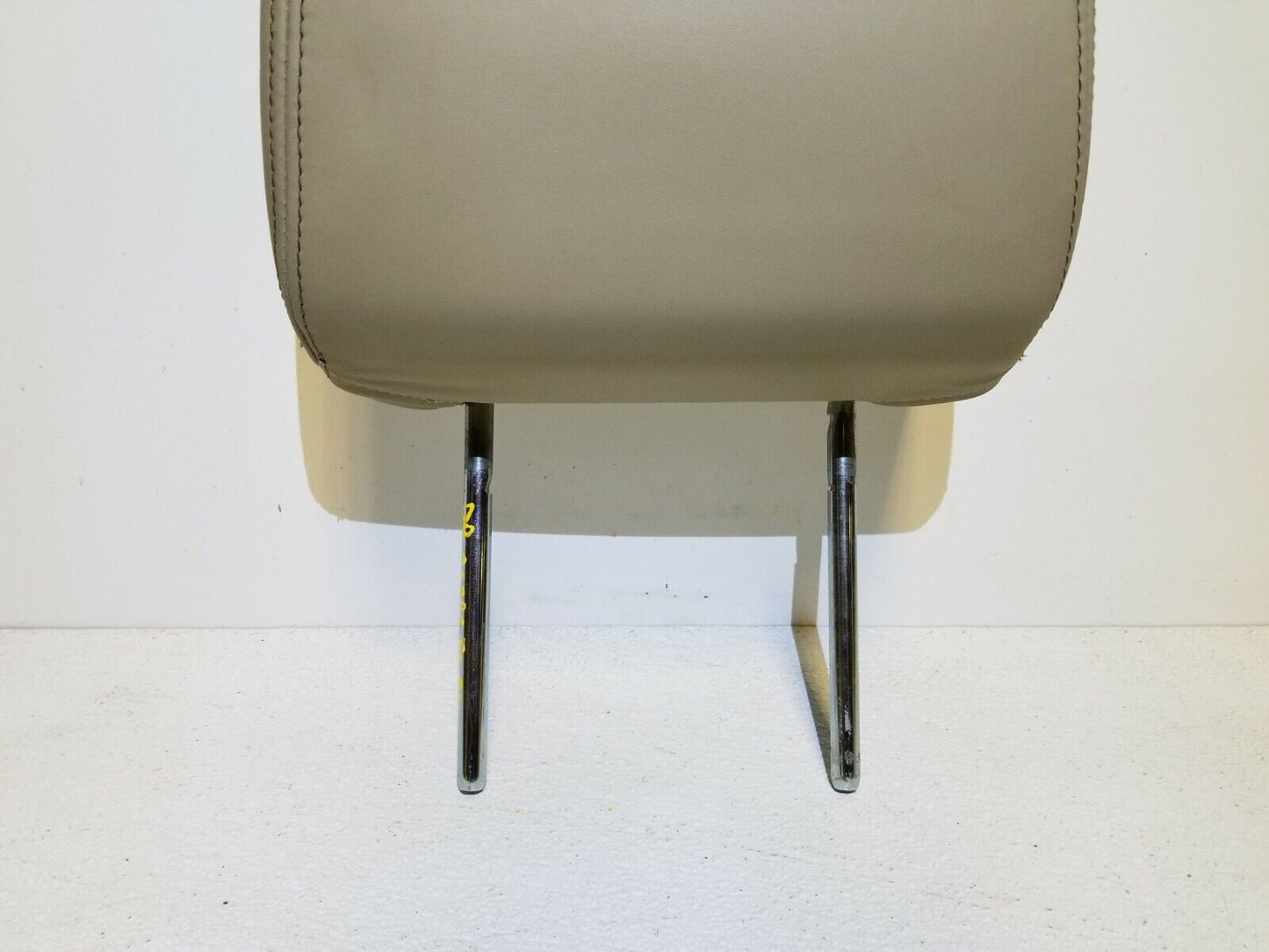 06 07 08 09 Range Rover Sport Front Left Driver Seat Headrest OEM
