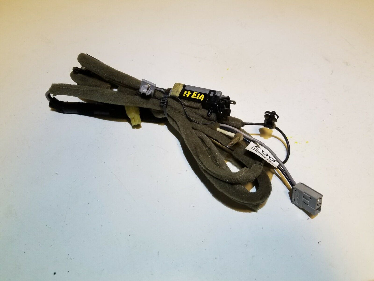 2017 2018 Hyundai Elantra Antenna Wire Feeder Harness W/ Amp 96230-f2100 OEM 22k
