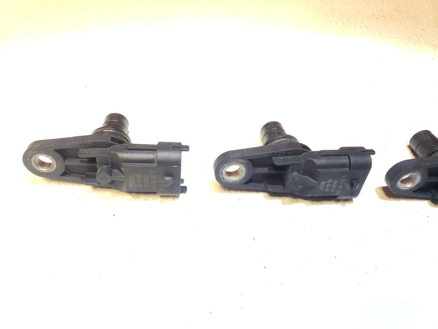 08 09 10 11 12 13 Cadillac CTS 3.6l Camshaft Position Sensor 4pcs OEM