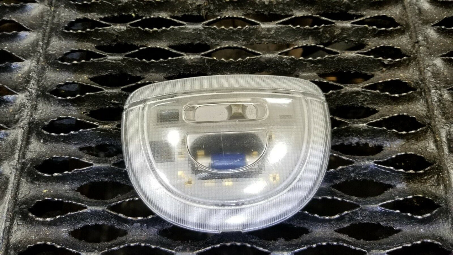 10 11 12 Lincoln MKT Overhead Roof Dome Map Reading Lamp  OEM