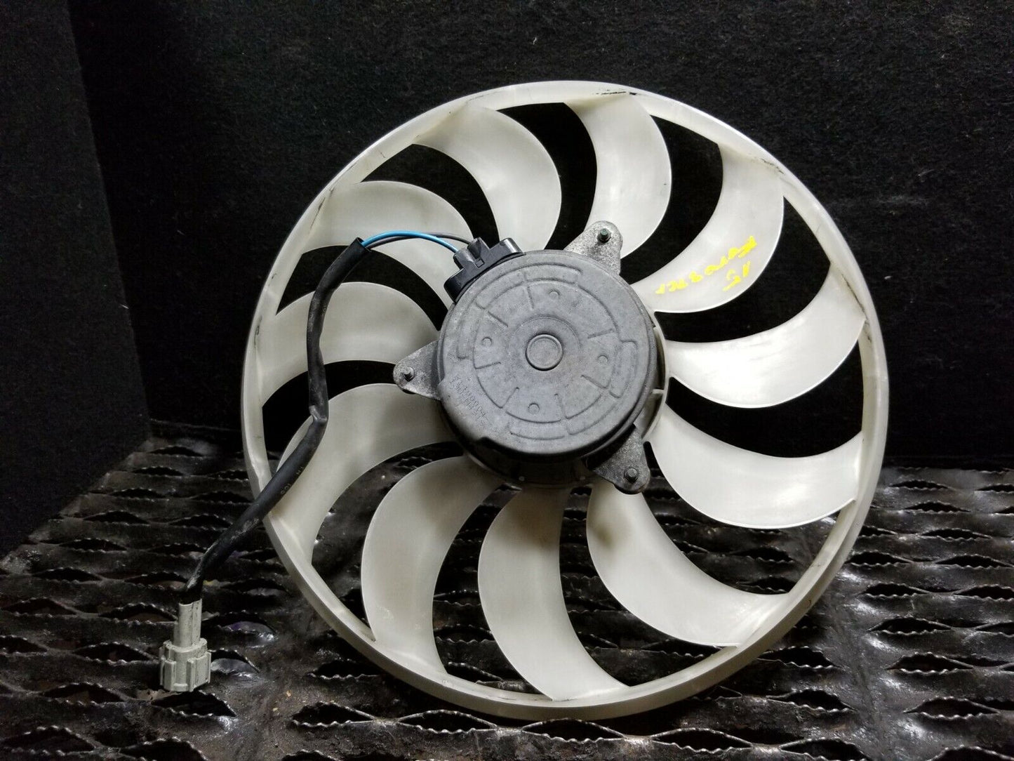 14 15 16 Subaru Forester Radiator Cooling Fan Motor OEM