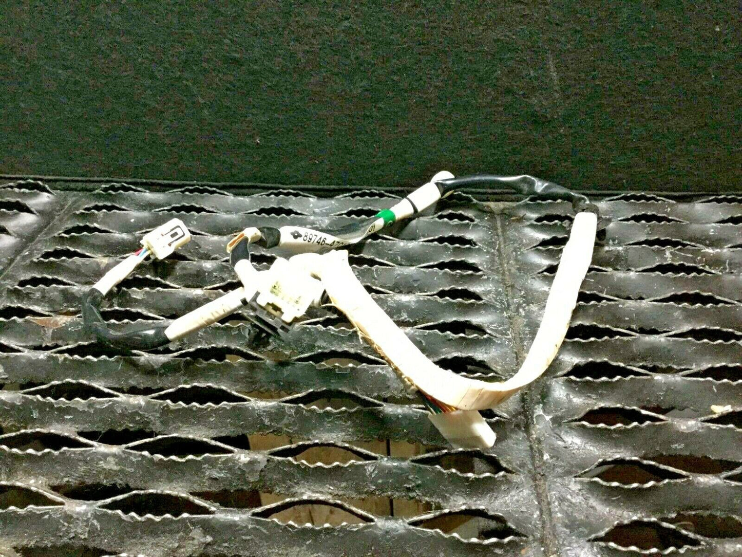 05 06 07 08 09 Toyota Prius Front Right Pass Door Lock Wire Harness  OEM