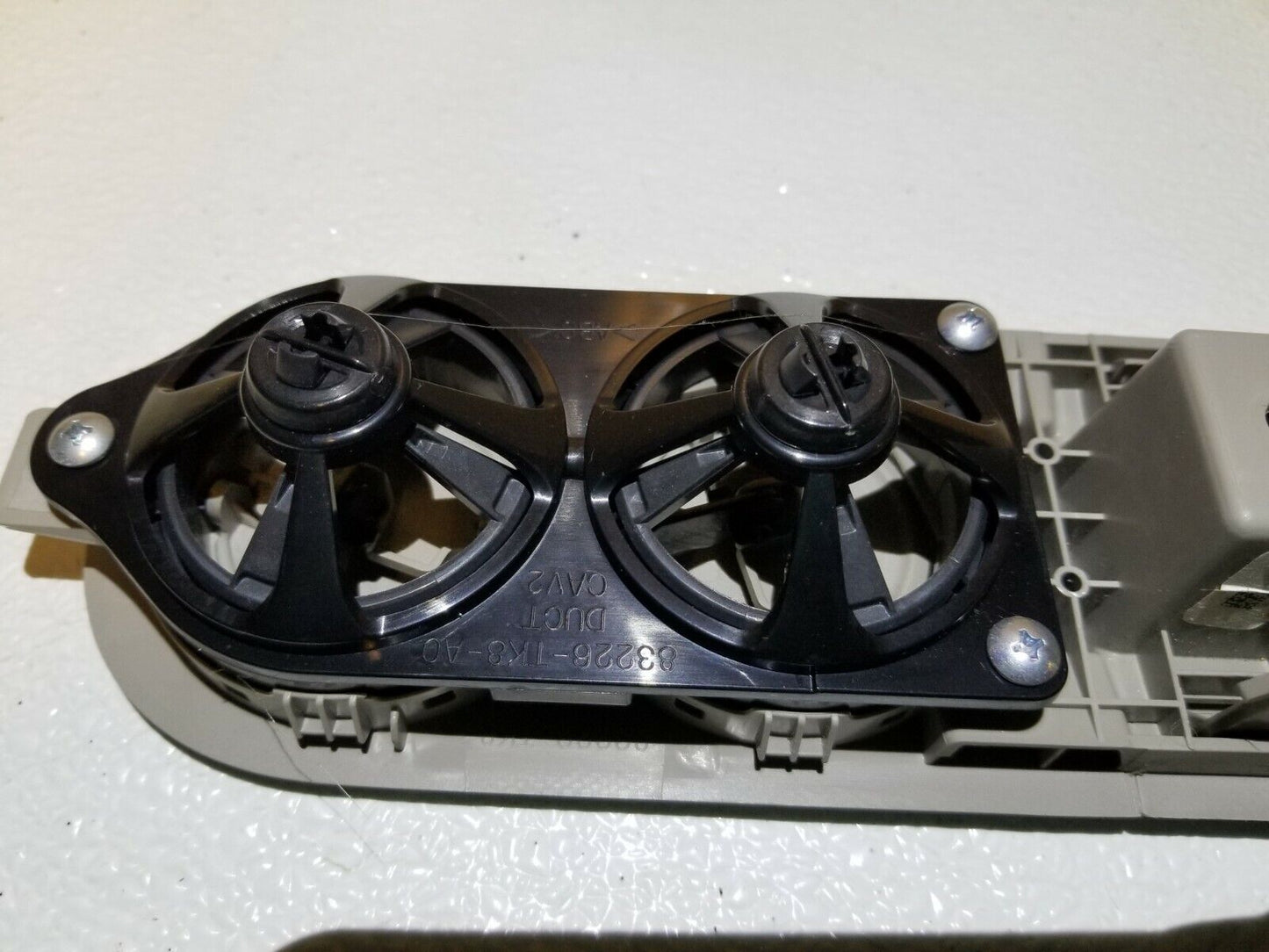 11 12 13 Honda Odyssey Middle Driver Overhead Roof Light Lamp W/ AC Air Vent OEM