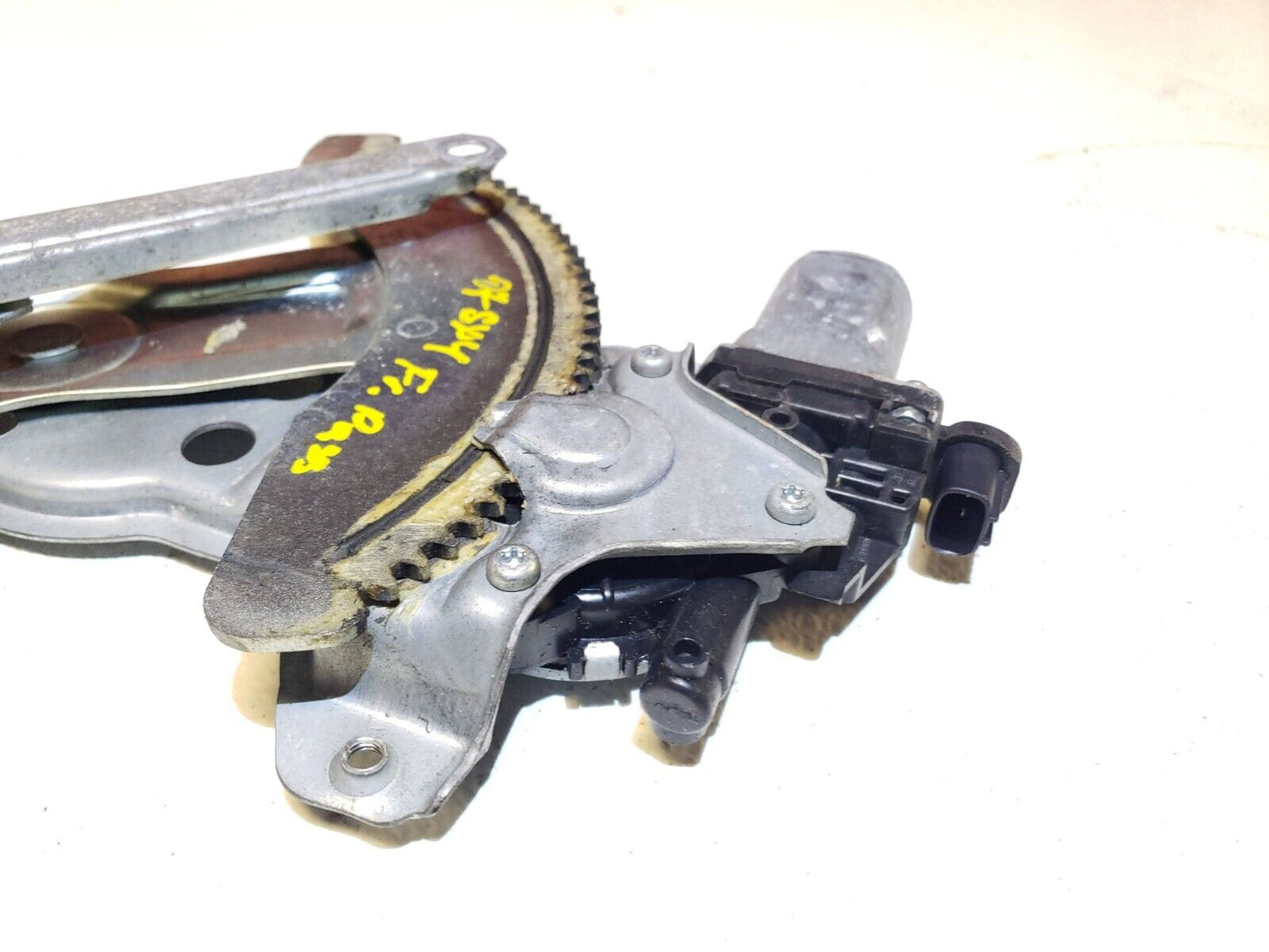 2007 - 2013 Suzuki SX4 Front Right Window Regulator & Motor Passenger Side OEM